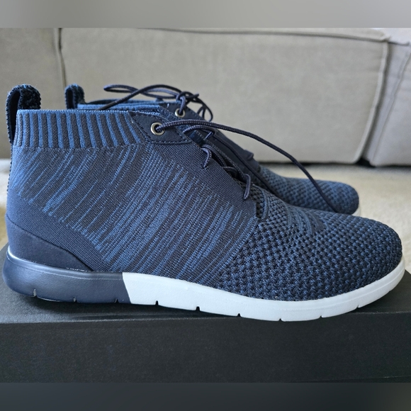 UGG - Freamon HyperWeave 2.0 Chukka - Blue - Mens 9 - NEW - Picture 2 of 5